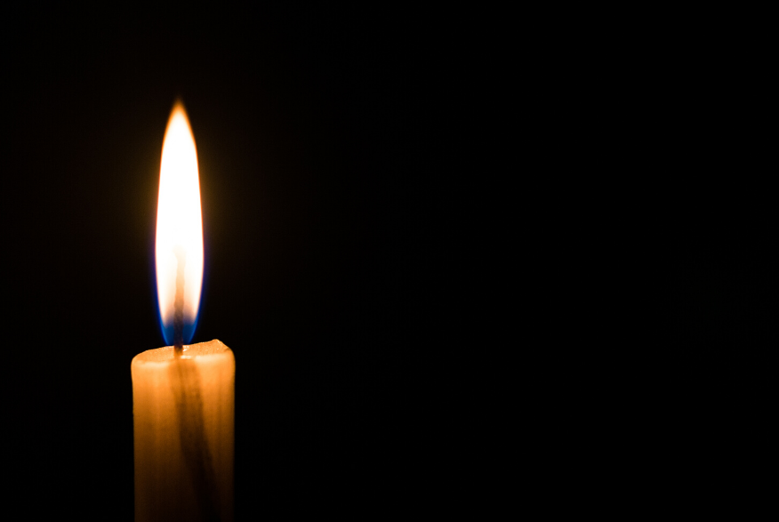 image of a memorial candle